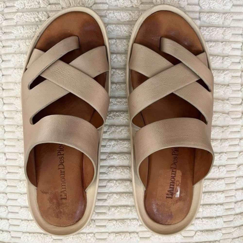L'Amour Des Pieds Leather Slide Sandals Women 6.5M Champagne Good Toe Loop Slide